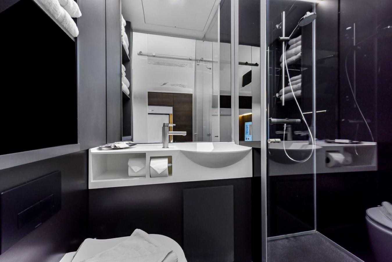 The Z Hotel Holborn Лондон Экстерьер фото