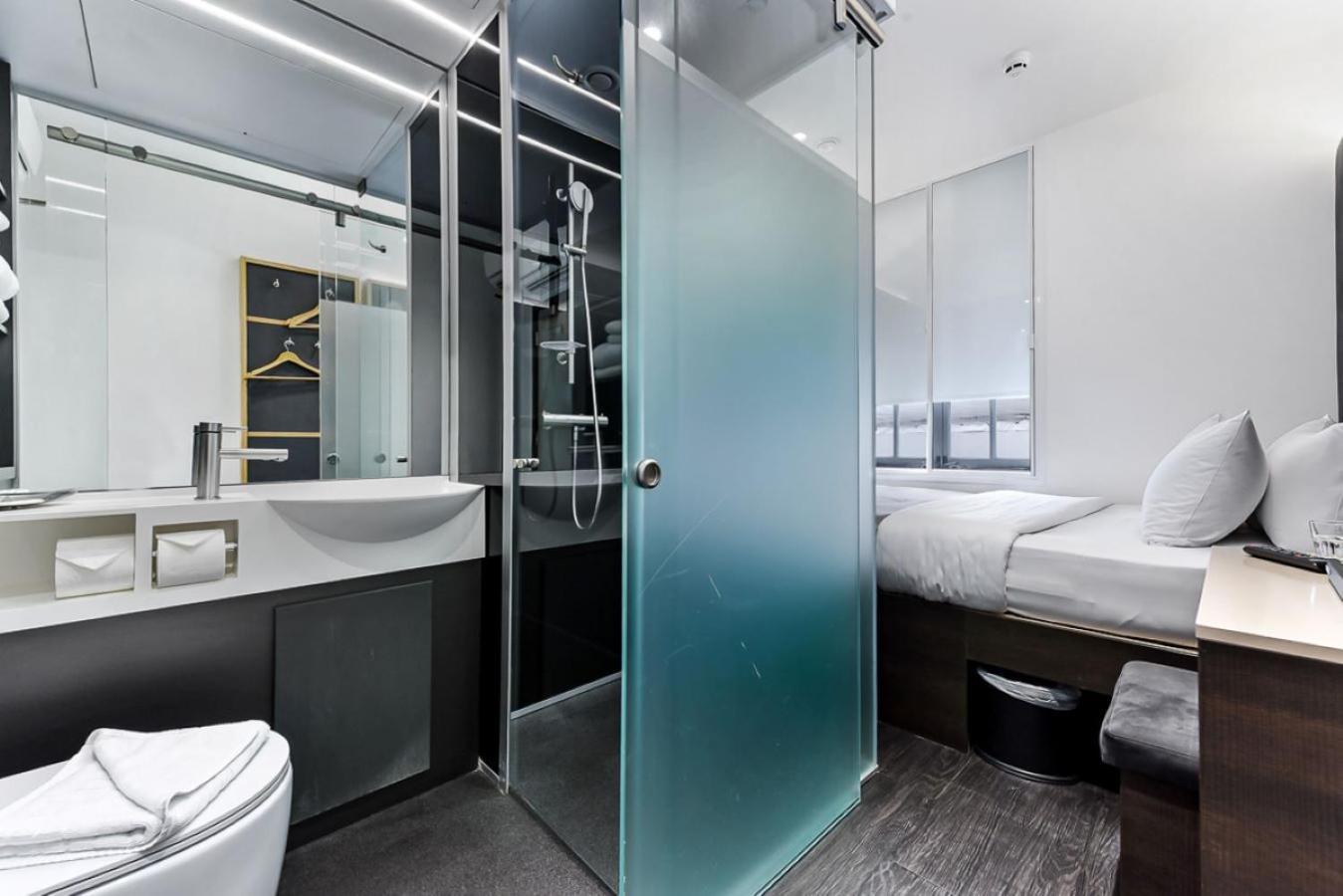 The Z Hotel Holborn Лондон Экстерьер фото