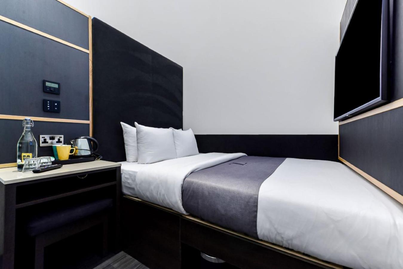 The Z Hotel Holborn Лондон Экстерьер фото